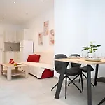 דירה Noa Syros 1 Minute Away From Square Free Parking