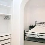 Noa Syros 1 Minute Away From Square Free Parking