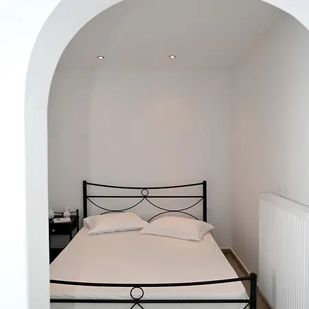 Noa Syros 1 Minute Away From Square Free Parking *
