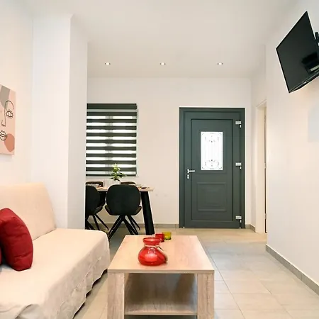 Noa Syros 1 Minute Away From Square Ermoupoli