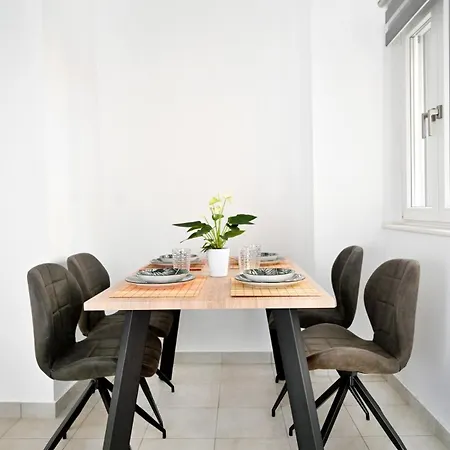 Apartment Noa Syros 1 Minute Away From Square *