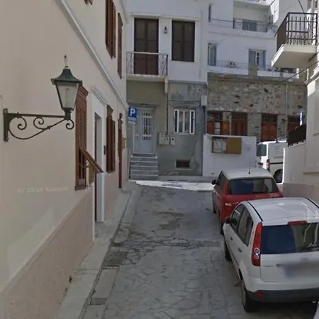 Noa Syros 1 Minute Away From Square Free Parking Ermupoli