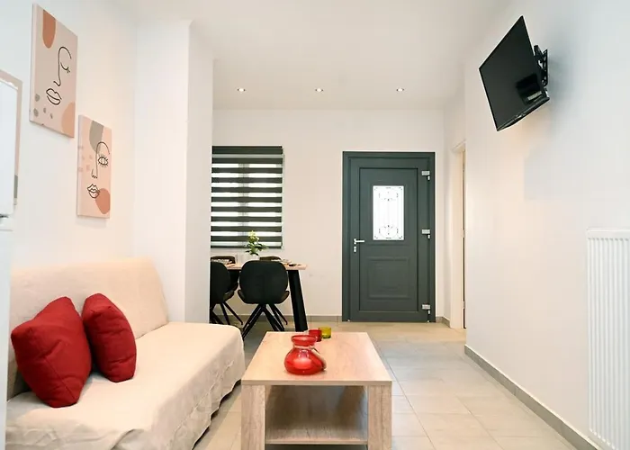 Noa Syros 1 Minute Away From Square Free Parking 에르무폴리