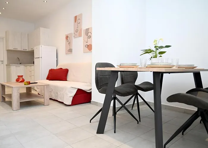 아파트 Noa Syros 1 Minute Away From Square Free Parking 에르무폴리